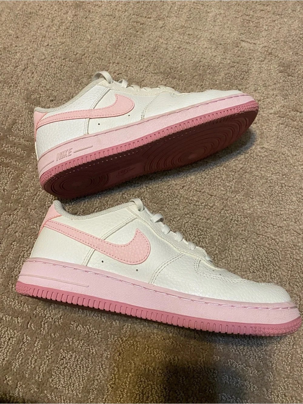 {Nike} Air Force 1 Low White Pink Foam ~ Size 3Y / EUR 35